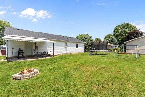 Tiny photo for 475 E College Street, Russiaville, IN 46979 (MLS # 202621901)