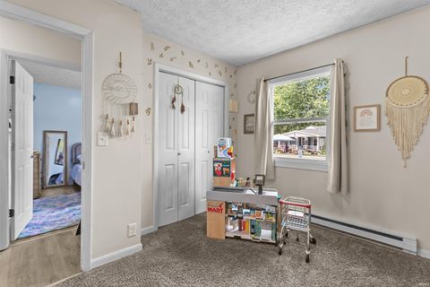 Tiny photo for 475 E College Street, Russiaville, IN 46979 (MLS # 202621901)