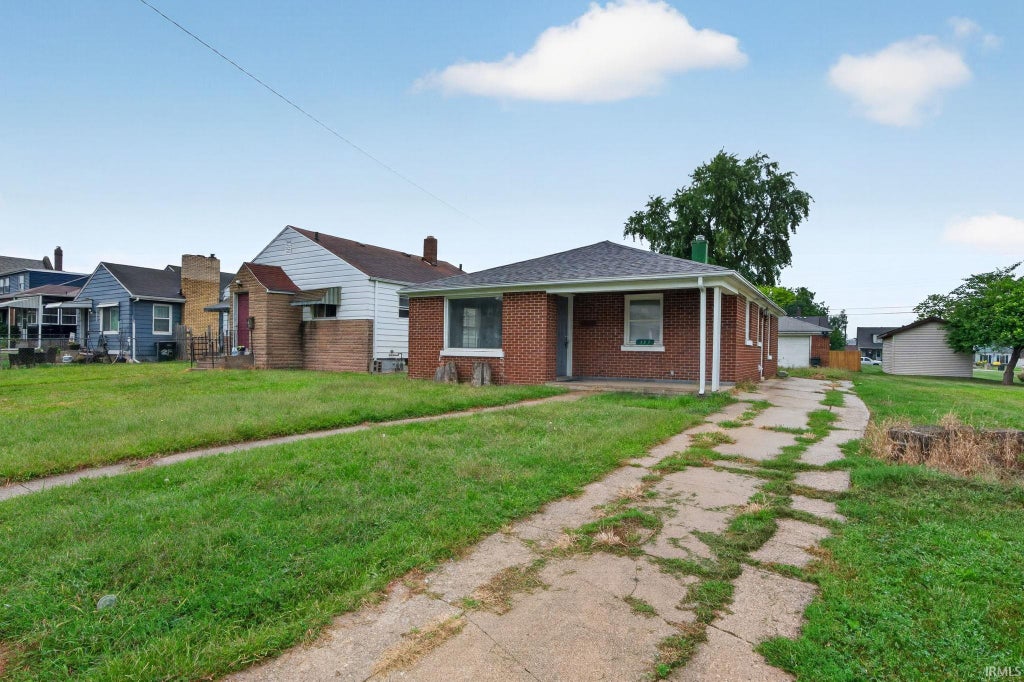 Photo of 221 Haney Avenue, South Bend, IN 46613 (MLS # 202637543)
