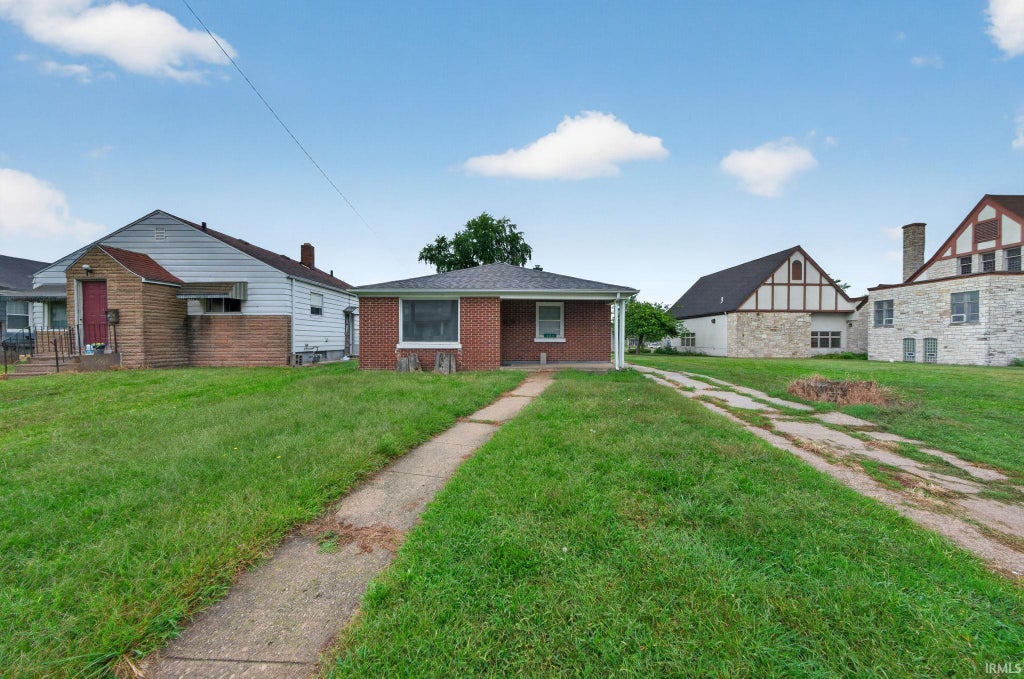 Photo of 221 Haney Avenue, South Bend, IN 46613 (MLS # 202637543)