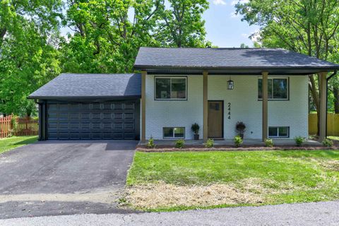 2444 Clover Circle, Newburgh, IN 47630 - #: 202501501