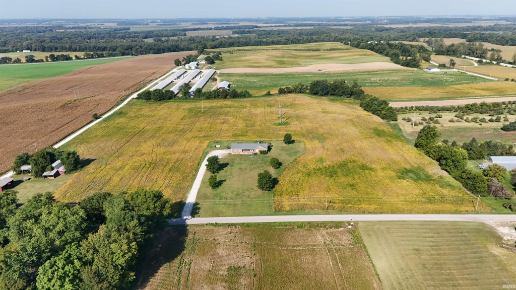 Photo of 2577 S 300 W Road, Washington, IN 47501 (MLS # 202636429)