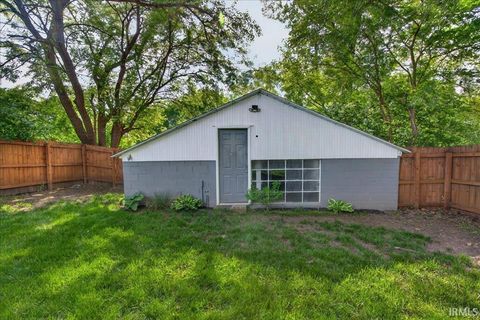 Tiny photo for 1744 N 13th Street, Lafayette, IN 47904 (MLS # 202618965)