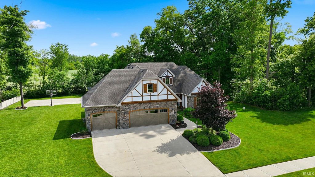 Photo of 6264 Deer Hollow Road, Auburn, IN 46706 (MLS # 202620424)
