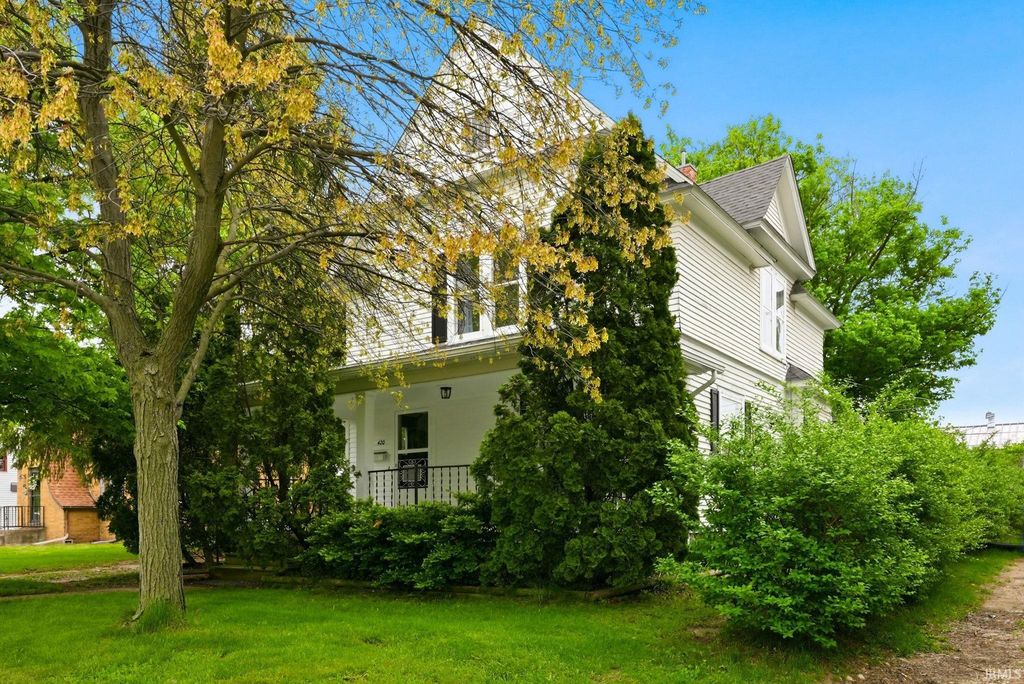 Photo of 420 S 8th Street, Goshen, IN 46526 (MLS # 202615624)