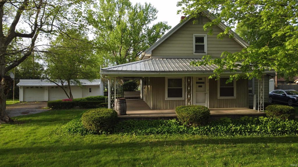Photo of 710 E Rochester St. St, Akron, IN 46910 (MLS # 202615844)