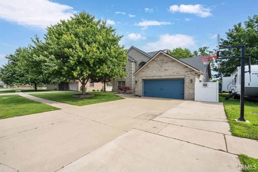 Photo of 4126 ALBRIGHT Road, Kokomo, IN 46902 (MLS # 202620918)