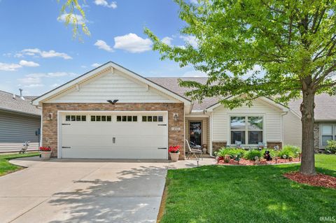 Photo of 452 Kettle Circle, Lafayette, IN 47905 (MLS # 202618390)