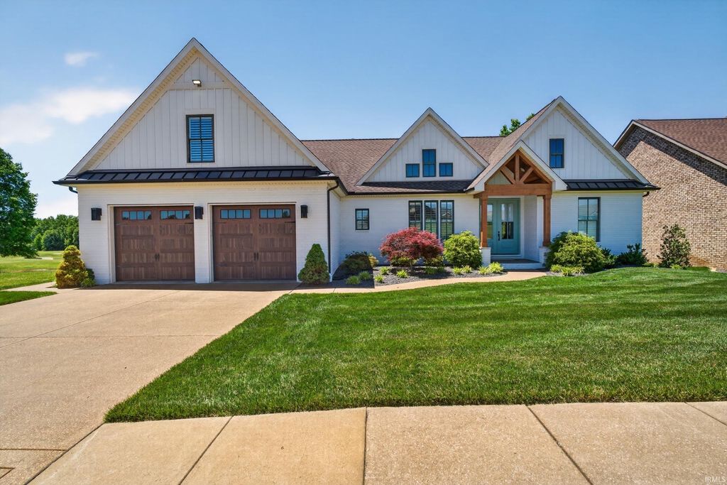 Photo of 4546 Sierra Drive, Boonville, IN 47601 (MLS # 202618674)