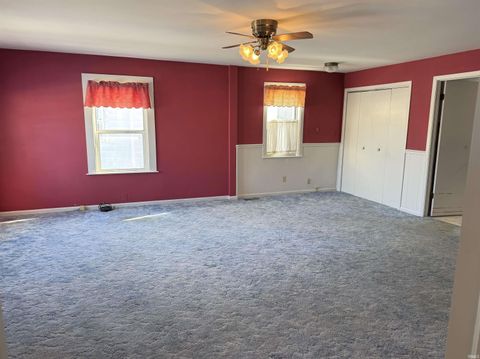 Tiny photo for 1417 W Market Street, Crawfordsville, IN 47933 (MLS # 202545491)