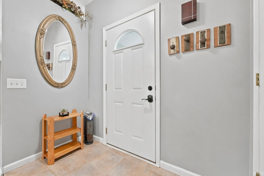 Photo of 8003 Charnell Court, Fort Wayne, IN 46818 (MLS # 202624080)