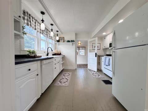 Tiny photo for 325 W 13Th Street, Peru, IN 46970 (MLS # 202634791)