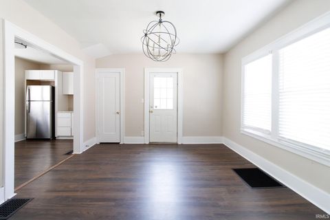 Tiny photo for 1409 W Superior Street, Kokomo, IN 46901 (MLS # 202532471)