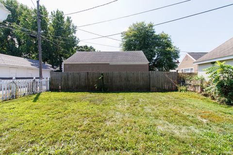 Tiny photo for 1409 W Superior Street, Kokomo, IN 46901 (MLS # 202532471)