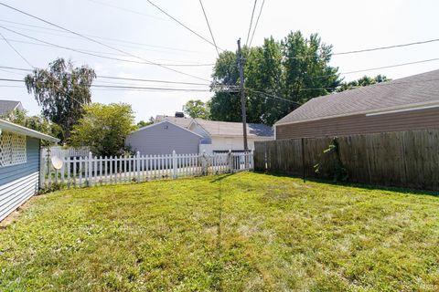 Tiny photo for 1409 W Superior Street, Kokomo, IN 46901 (MLS # 202532471)