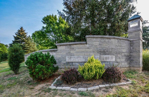 3517 E HARBOR DR # 18, BLOOMINGTON, IN 47401 - Image ef7952f76a7a793fd8dbc3f797dcfbcc/2999220544