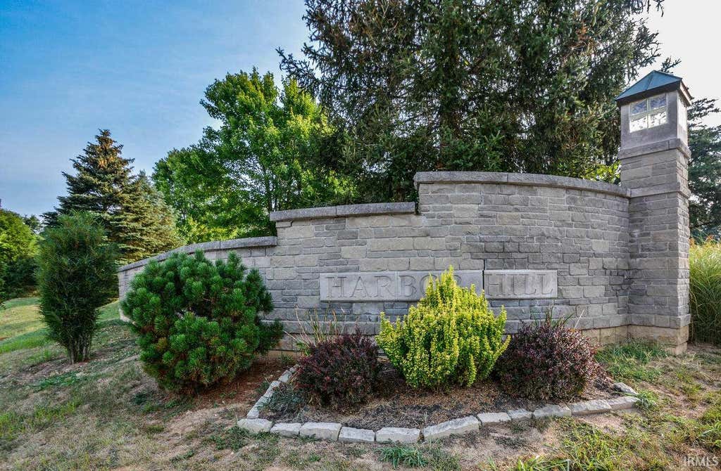 Photo of 3517 E Harbor Drive #18, Bloomington, IN 47401 (MLS # 202631429)