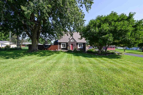 Tiny photo for 708 E ALTO Road, Kokomo, IN 46902 (MLS # 202632669)