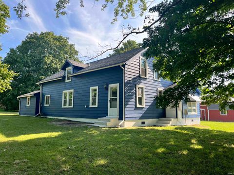 Photo of 4189 S US 31 South, Peru, IN 46970 (MLS # 202532488)
