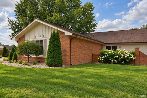 Tiny photo for 2703 Executive Court, Kokomo, IN 46902 (MLS # 202640706)