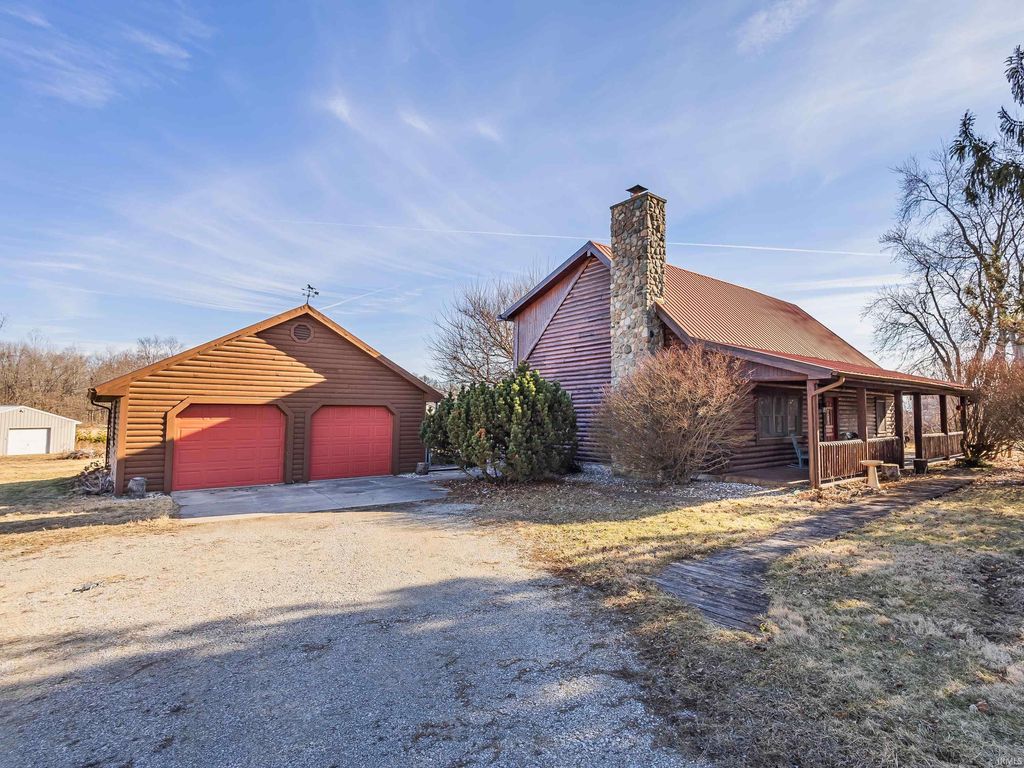 Photo of 9434 Maysville Road, Fort Wayne, IN 46815 (MLS # 202606756)