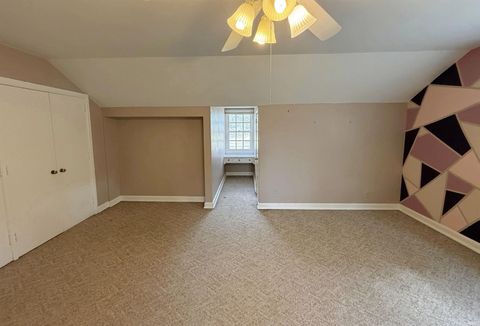 Tiny photo for 4 Apraw Road, Washington, IN 47501 (MLS # 202612334)