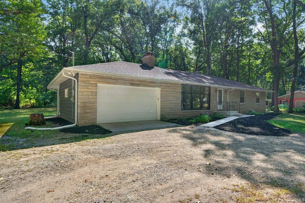 Photo of 55260 Filbert Road, Mishawaka, IN 46545 (MLS # 202609521)