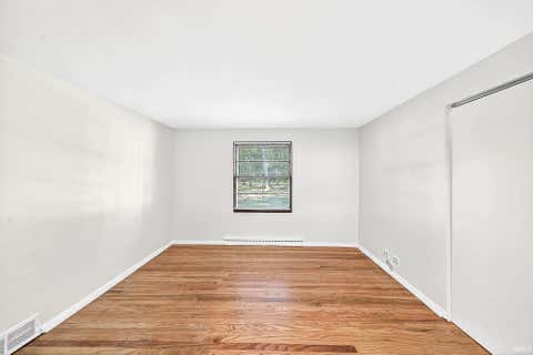 Tiny photo for 55260 Filbert Road, Mishawaka, IN 46545 (MLS # 202609521)