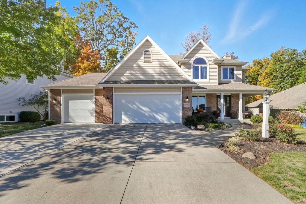 Photo of 4509 Martin Creek Court, Fort Wayne, IN 46845 (MLS # 202542328)