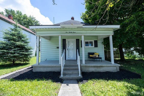 Tiny photo for 523 W Commercial Street, Hartford City, IN 47348 (MLS # 202631005)