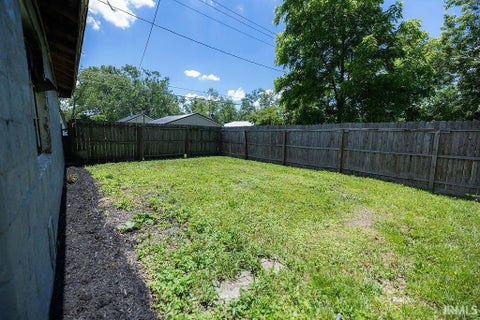 Tiny photo for 523 W Commercial Street, Hartford City, IN 47348 (MLS # 202631005)