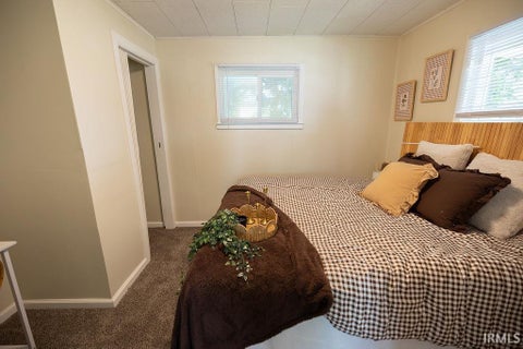 Tiny photo for 523 W Commercial Street, Hartford City, IN 47348 (MLS # 202631005)