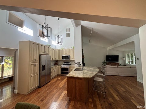 Tiny photo for 4909 E County Road 450 N, Muncie, IN 47303 (MLS # 202643596)