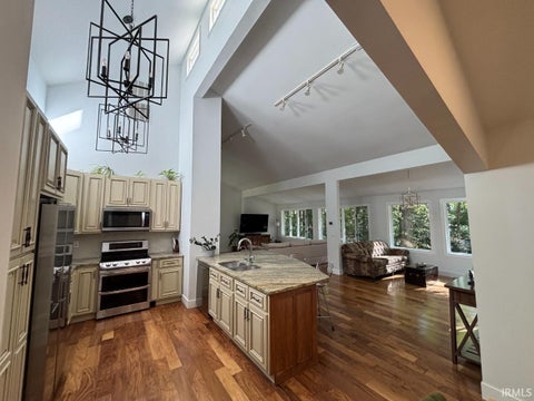Tiny photo for 4909 E County Road 450 N, Muncie, IN 47303 (MLS # 202643596)