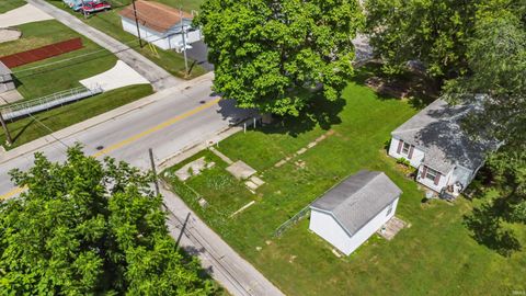 Tiny photo for 113 W GANO Street, Kokomo, IN 46901 (MLS # 202527189)