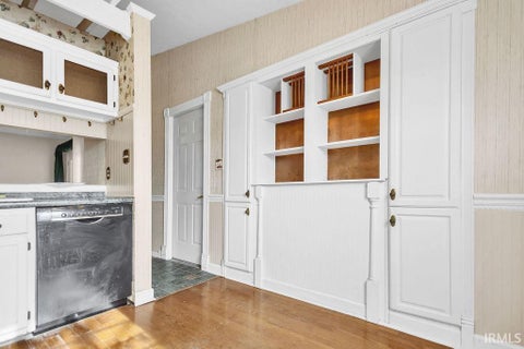 Tiny photo for 546 W Lois Lane, Bloomington, IN 47403 (MLS # 202621851)