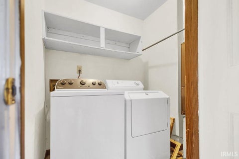 Tiny photo for 546 W Lois Lane, Bloomington, IN 47403 (MLS # 202621851)
