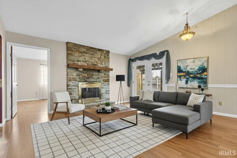 Tiny photo for 546 W Lois Lane, Bloomington, IN 47403 (MLS # 202621851)