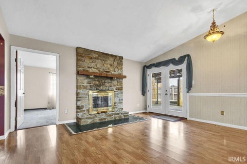 Tiny photo for 546 W Lois Lane, Bloomington, IN 47403 (MLS # 202621851)