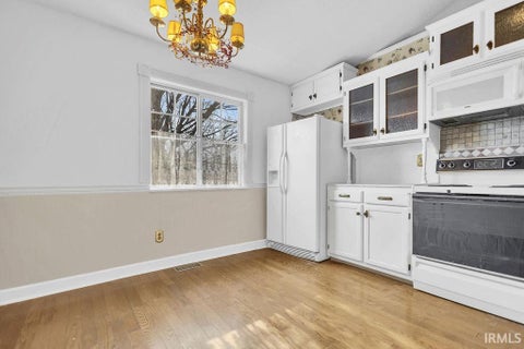 Tiny photo for 546 W Lois Lane, Bloomington, IN 47403 (MLS # 202621851)