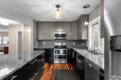 Tiny photo for 3530 Kirkland Avenue, Fort Wayne, IN 46805 (MLS # 202609748)