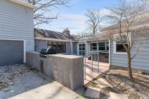 Tiny photo for 3530 Kirkland Avenue, Fort Wayne, IN 46805 (MLS # 202609748)