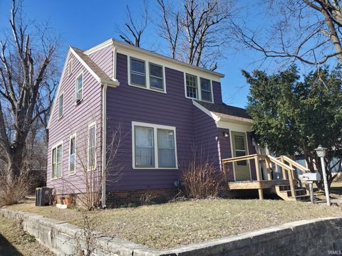 Photo of 804 S Rogers Street, Bloomington, IN 47404 (MLS # 202606288)