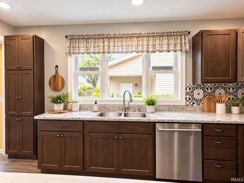 Tiny photo for 902 N Webster Street, Kokomo, IN 46901 (MLS # 202641245)