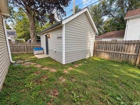 Tiny photo for 902 N Webster Street, Kokomo, IN 46901 (MLS # 202641245)