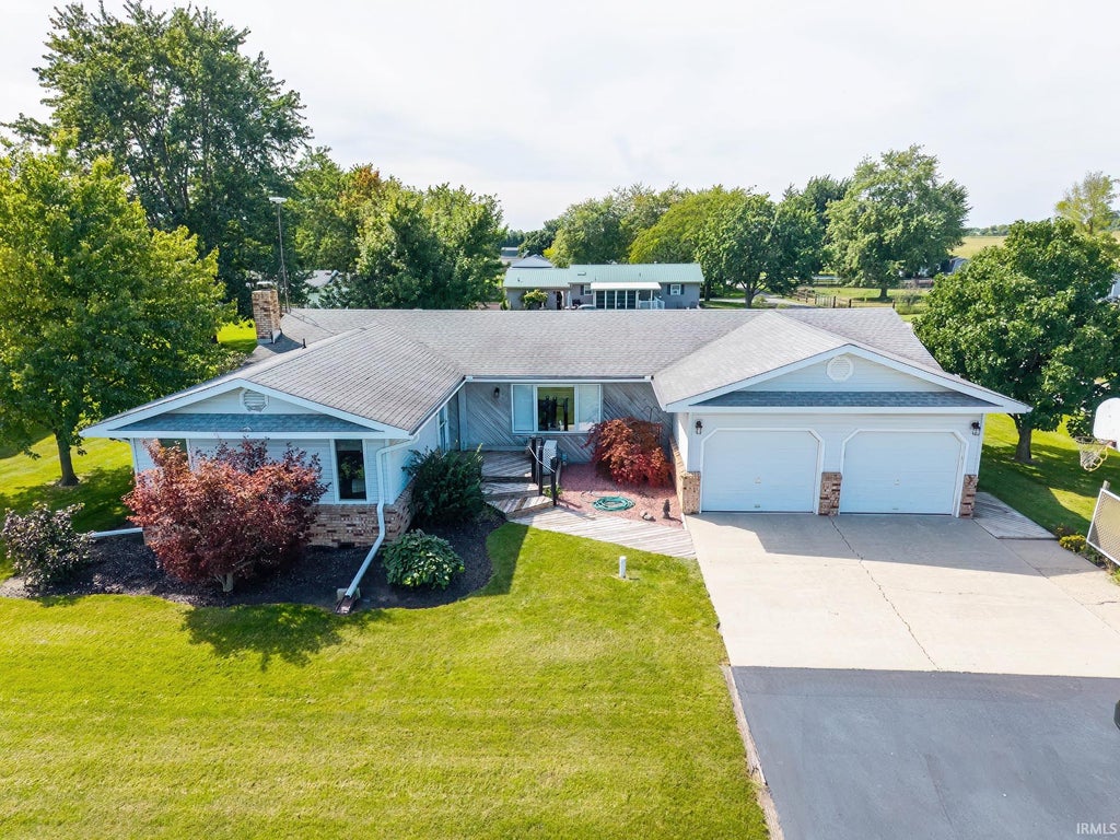 Photo of 6850 S 500 W, Topeka, IN 46571 (MLS # 202638203)