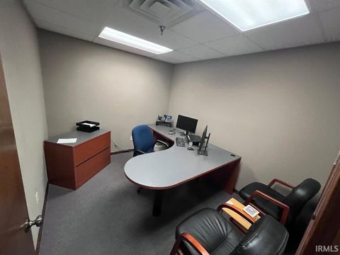 Tiny photo for 301 N Main Street, Monticello, IN 47960 (MLS # 202605033)