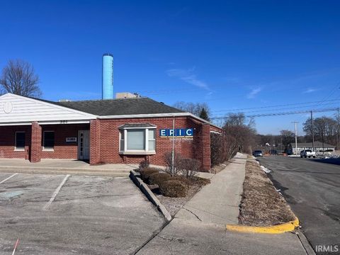 Tiny photo for 301 N Main Street, Monticello, IN 47960 (MLS # 202605033)
