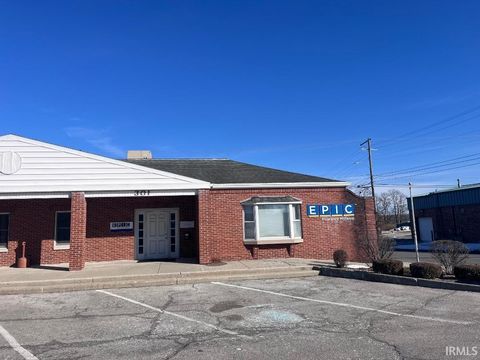 Tiny photo for 301 N Main Street, Monticello, IN 47960 (MLS # 202605033)