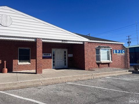 Tiny photo for 301 N Main Street, Monticello, IN 47960 (MLS # 202605033)